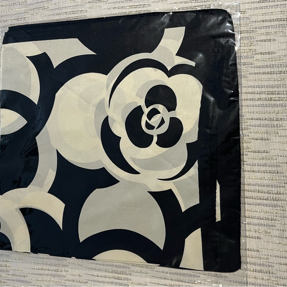 Black and Cream Floral Scarf